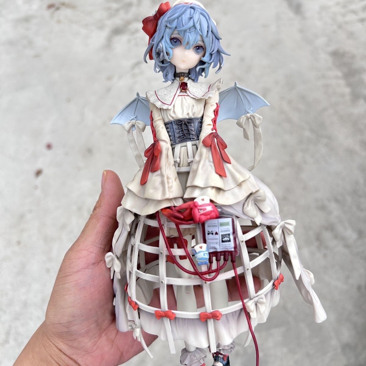 Touhou Project Remilia Scarlet modelining yuqori sifatli versiyasi Qonli anime modeli