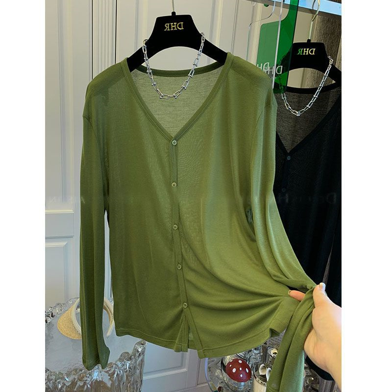 Extra Large Size 150kg Fat mm Summer Long-Sleeved Sun Protection Jacket for Women, Loose and Lightweight Ice Silk V Neck Air-Conditioning Shirt Top