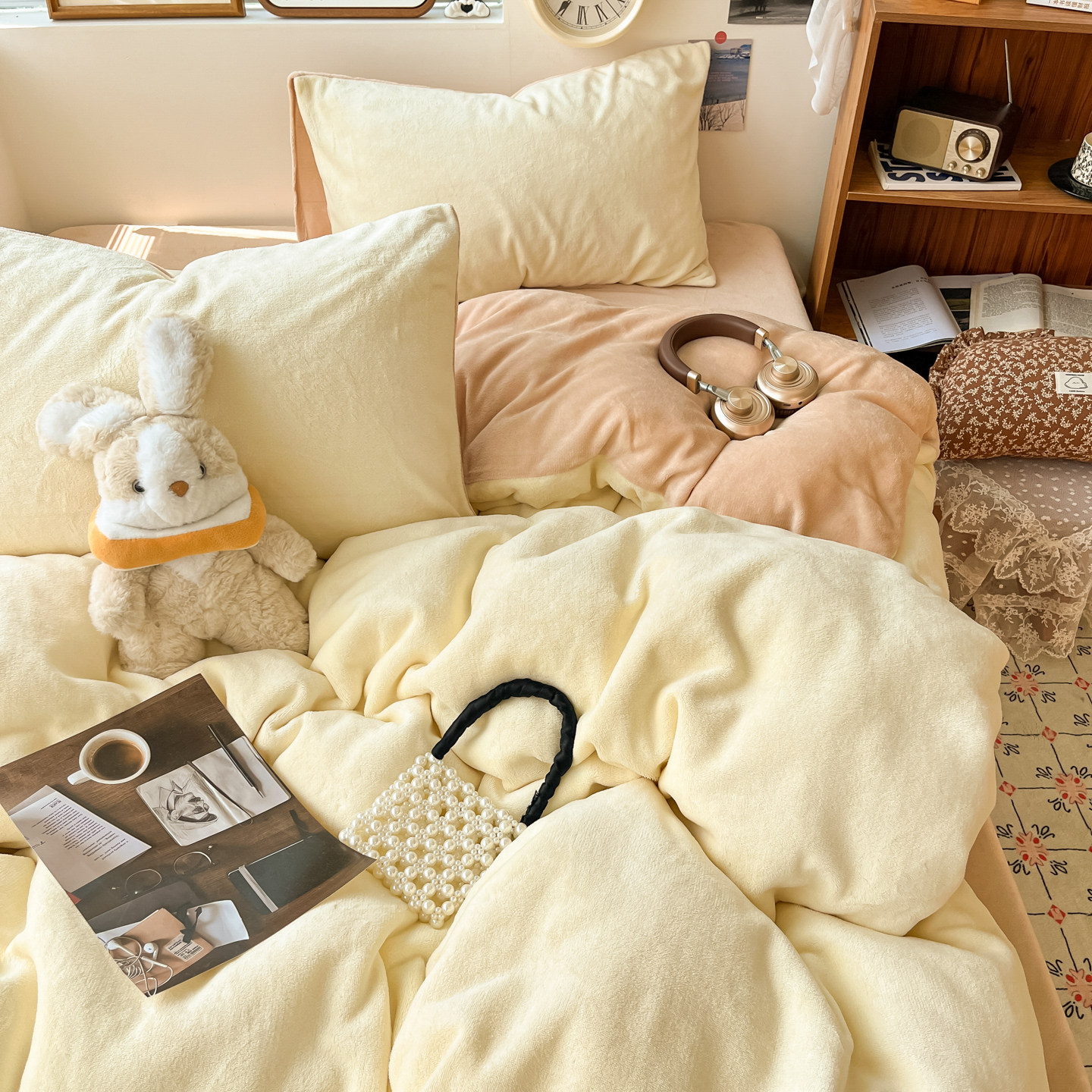 Winter Solid Color Milk Velvet Four-Piece Set, Thickened and Fleece-Lined Duvet Cover, Bed Sheet, Fitted Sheet, Quilt Cover, Student Dormitory Three-Piece Set