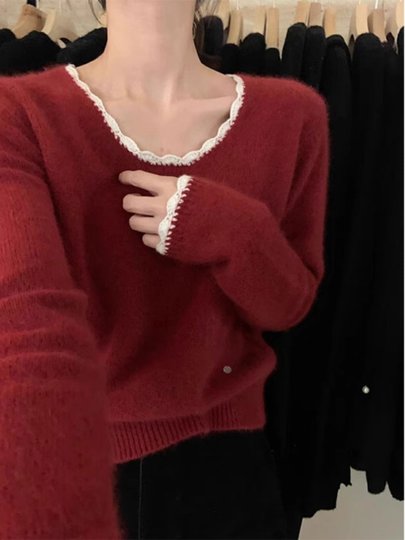 French style lace spliced ​​round neck sweater for women's new style of small fragrance style loose two-piece base knitted sweater