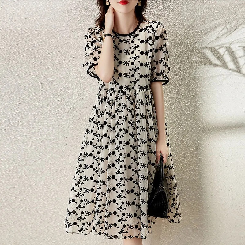 Maje mantas series 2022 summer new floral short-sleeved round neck dress temperament waist slimming retro