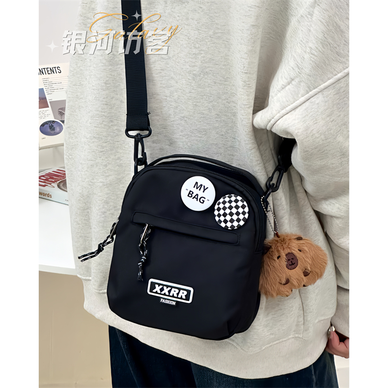 Japanese Style ins Workwear Crossbody Bag Small Bag for Men Retro Versatile Casual Student Small Shoulder Bag for Women Lightweight Phone Bag