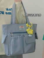 Синий плюс маленький желтый цветок