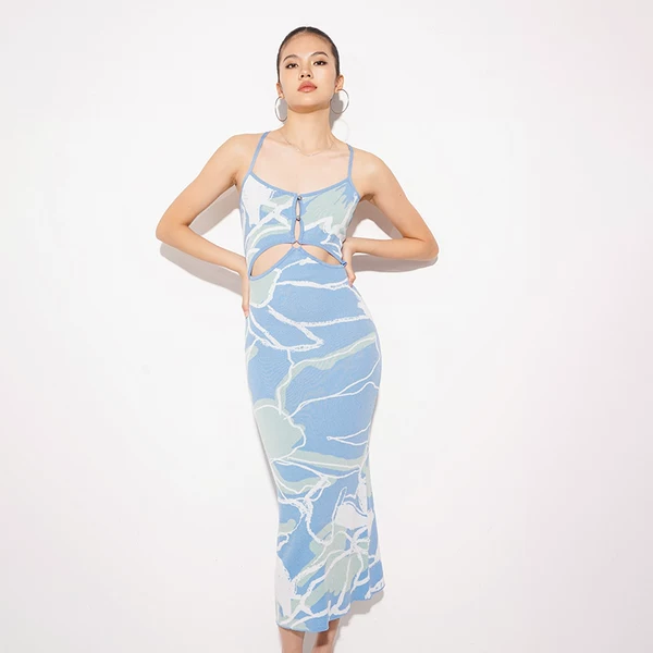 Товары от tr她热