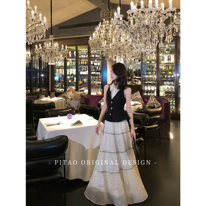 Dubaibupi Tao's Original Design, the Stunning French-Style Polka Dot White Half Skirt, Mesh Long Skirt, A-Line Skirt