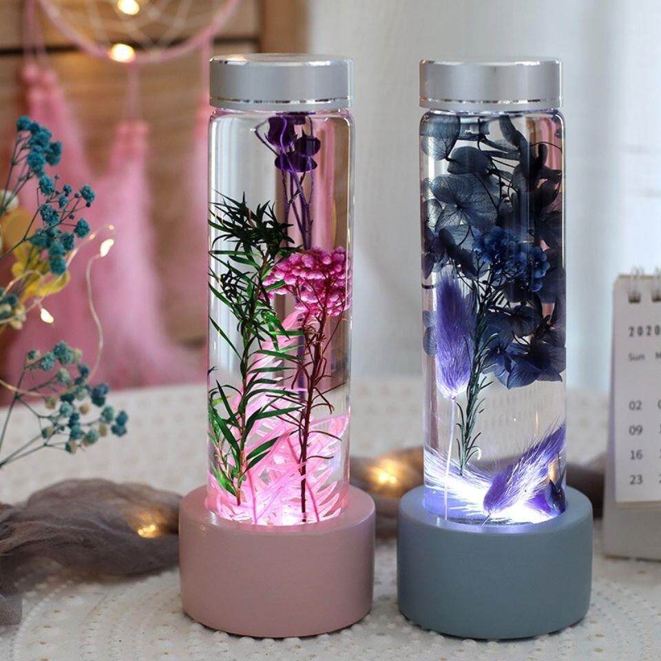 Birthday gift full of gypsophila immortal flower decoration floating flower gift box plant specimen to send girlfriend girlfriend holiday gift