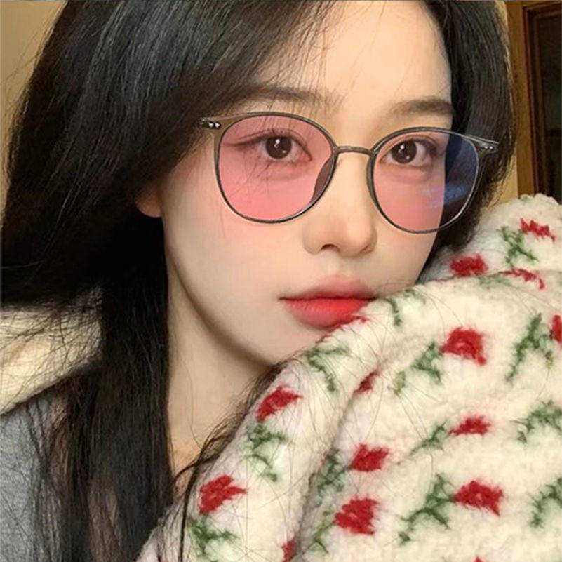 Color-Changing Myopia Glasses for Women, Anti-Blue Light, Anti-Radiation, Trendy Style, Natural Look, Can Be Customized with Prescription, Korean Style, Trendy for Men
