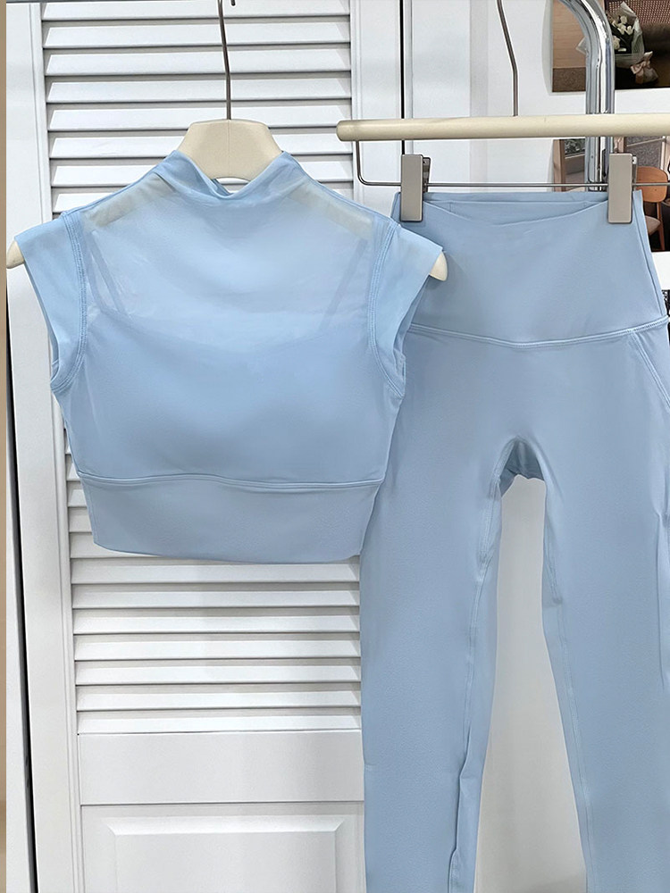 Yoga Clothing Set with Chest Pads for Women, Summer Pilates Training Fitness Top, Classy Sports Running Short-Sleeved T-Shirt