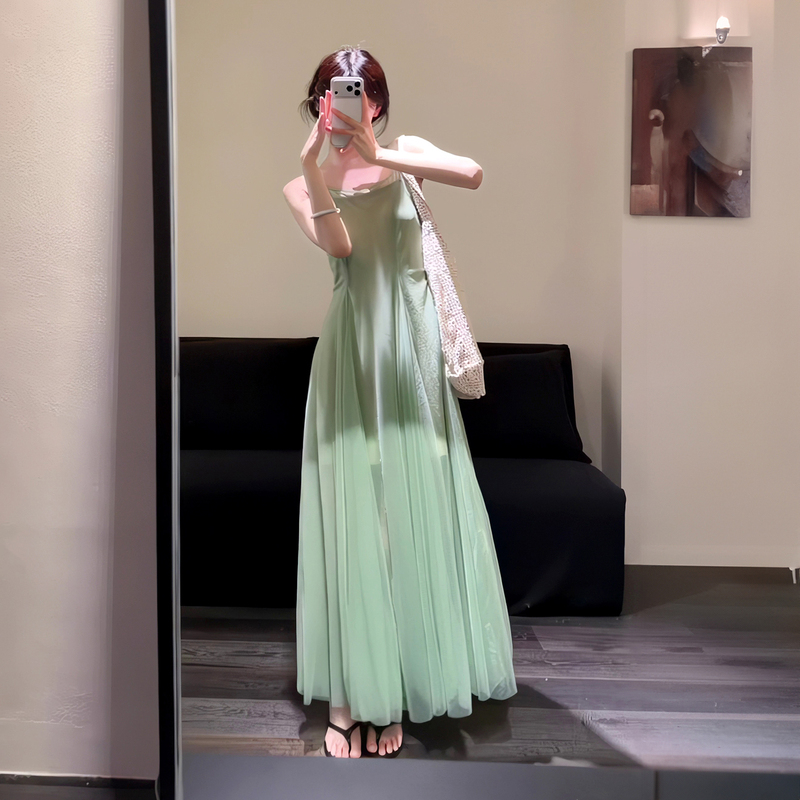 Vintage-Inspired Design, Green Fairy-Like Mesh, Atmospheric and Complexion-Enhancing Long Dress Two-Piece Set, Super Fairy-Like Seaside Vacation Dress Vintage-Inspired Design, Green Fairy-Like Mesh, Atmospheric and Complexion-Enhancing Long Dress Two-Piece Set, Super Fairy-Like Seaside Vacation Dress
