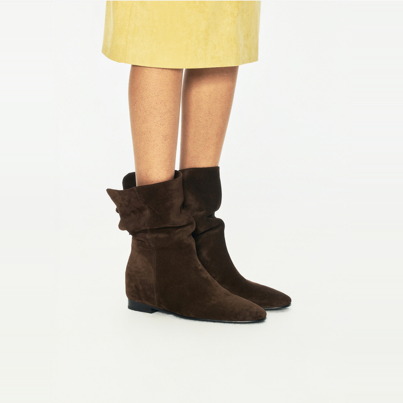 Rarely Alike "Yuppie Boots" Genuine Leather Inner Height-Increasing Convertible Short Boots, Brown Coffee Color/Black Rarely Alike "Yuppie Boots" Genuine Leather Inner Height-Increasing Convertible Short Boots, Brown Coffee Color/Black