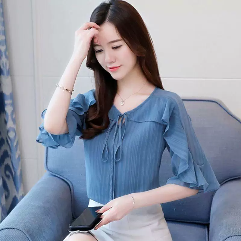 Летняя блуза из шифона дизайна, корейский стиль, оверсайз, slim fit, вырез, тренд сезона, с коротким рукавом