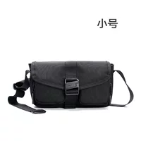 Черная маленькая небольшая сумка