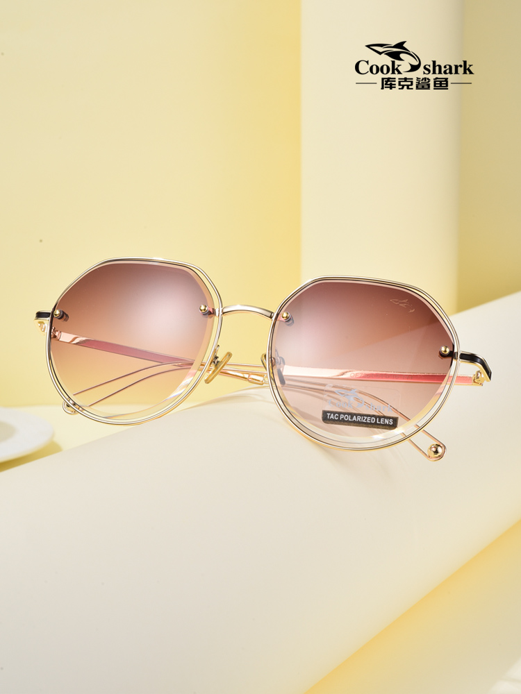 (Official counter) Cook shark's new trendy sunglasses women's sunglasses driving sunshade net red with the same style shows a face-lift