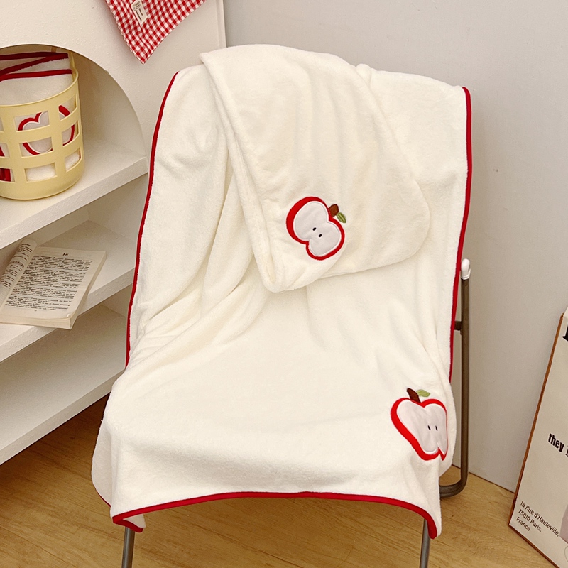 Cartoon Apple Bath Towel for Women, Coral Fleece, Strong Water Absorption, Quick-Drying, Non-Shedding, Thickened for Home and Dormitory Use, Bath Wrap Cartoon Apple Bath Towel for Women, Coral Fleece, Strong Water Absorption, Quick-Drying, Non-Shedding, Thickened for Home and Dormitory Use, Bath Wrap
