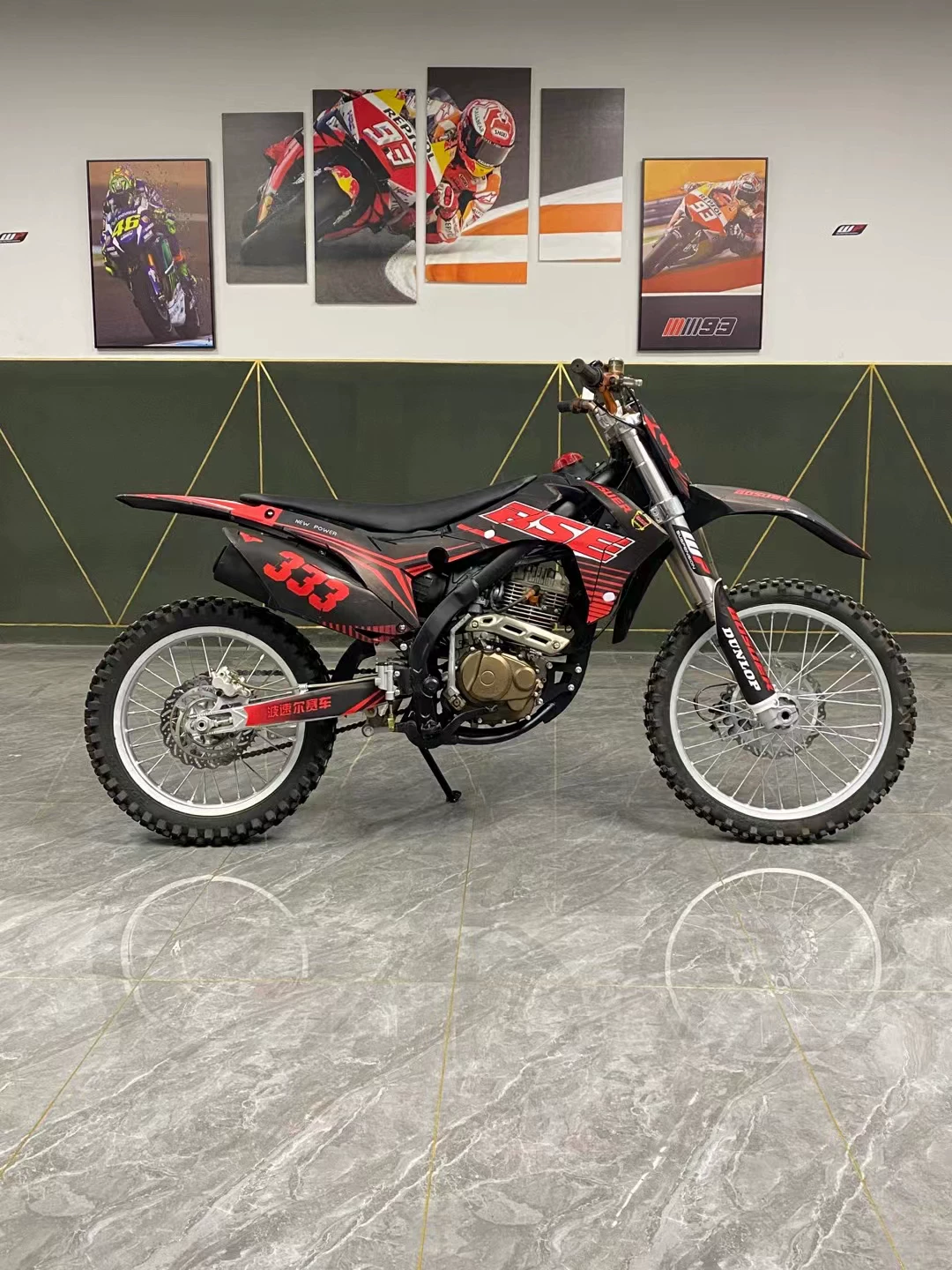 Подержанный 250 горный внедорожник высокой качества мотоцикл 150 гоночный 125 гоночный Huayang Zong Shenbo Sugamas
