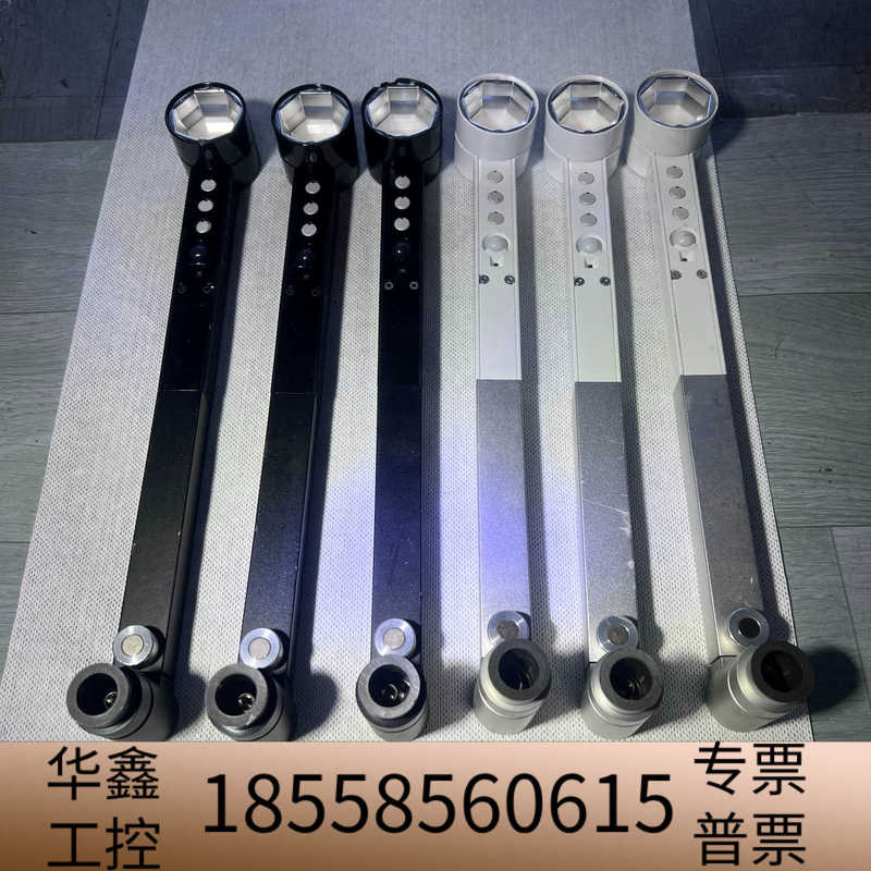 Dyson Cd06 Desk Lamp, Eye-Protection Lamp, Smart Sensor, Suitable for Home Bedroom, Led Lamp. Negotiable Price