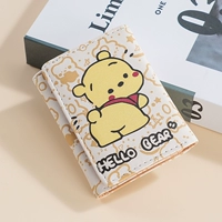 Игривый вини медведь