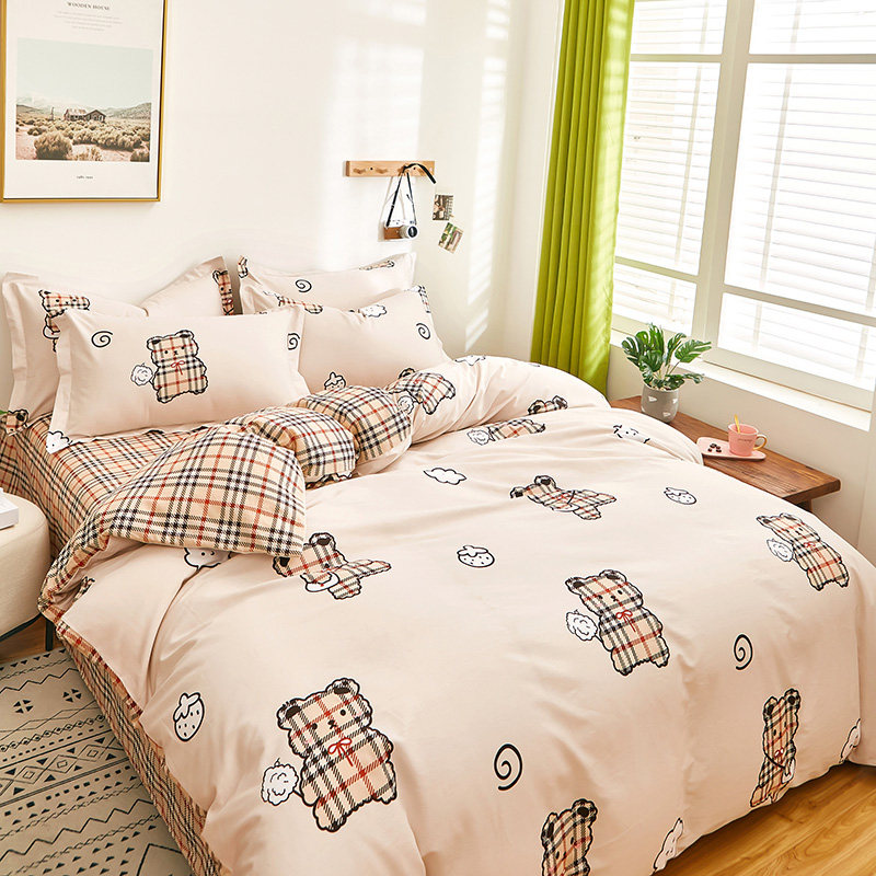 The new four - piece cotton cotton 100 bedding 2 2x2 4 m cover 1 8m bed liner four season