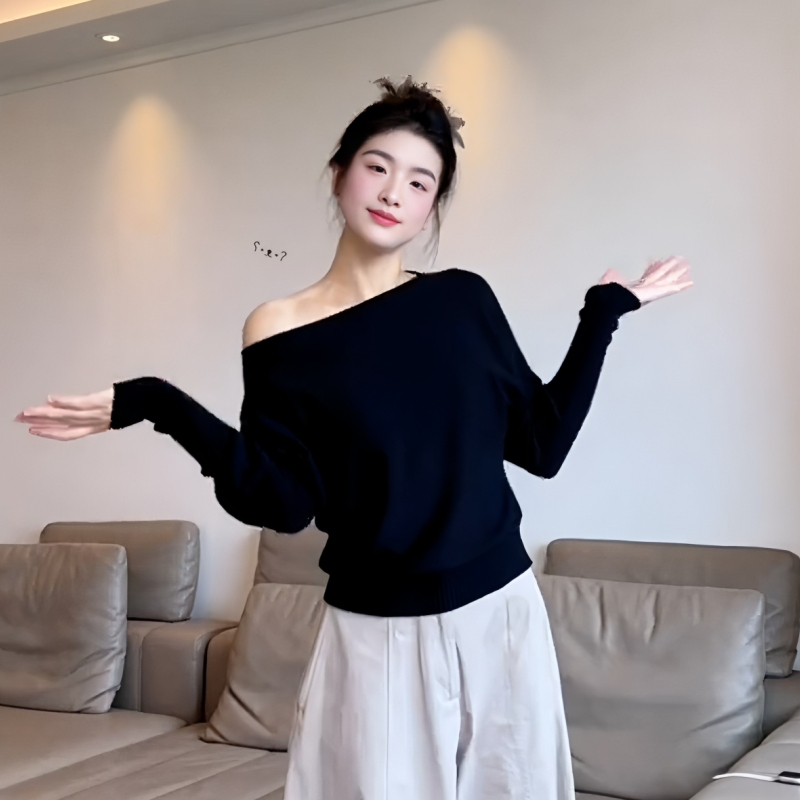 Plus-Size Lazy Style Batwing Sleeve Off-Shoulder Black Long-Sleeve Knit Top 2026 Early Autumn Slimming Base Shirt for Chubby Women Plus-Size Lazy Style Batwing Sleeve Off-Shoulder Black Long-Sleeve Knit Top 2026 Early Autumn Slimming Base Shirt for Chubby Women