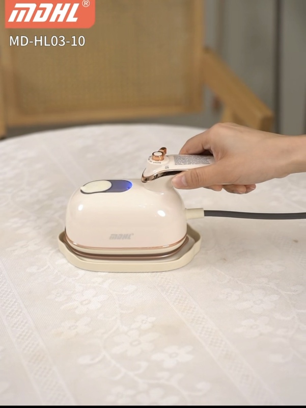 Yiwu Small Handheld Garment Steamer Portable Steam Iron (with Conversion Plug) Md-Hl03-10 Mdhl Yiwu Small Handheld Garment Steamer Portable Steam Iron (with Conversion Plug) Md-Hl03-10 Mdhl