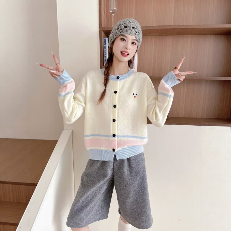 Korean-Style Cute Embroidered Smiley Face Knit Cardigan for Women, Loose Fit, Slimming, Lazy Style, Soft and Thick Striped Sweater Coat