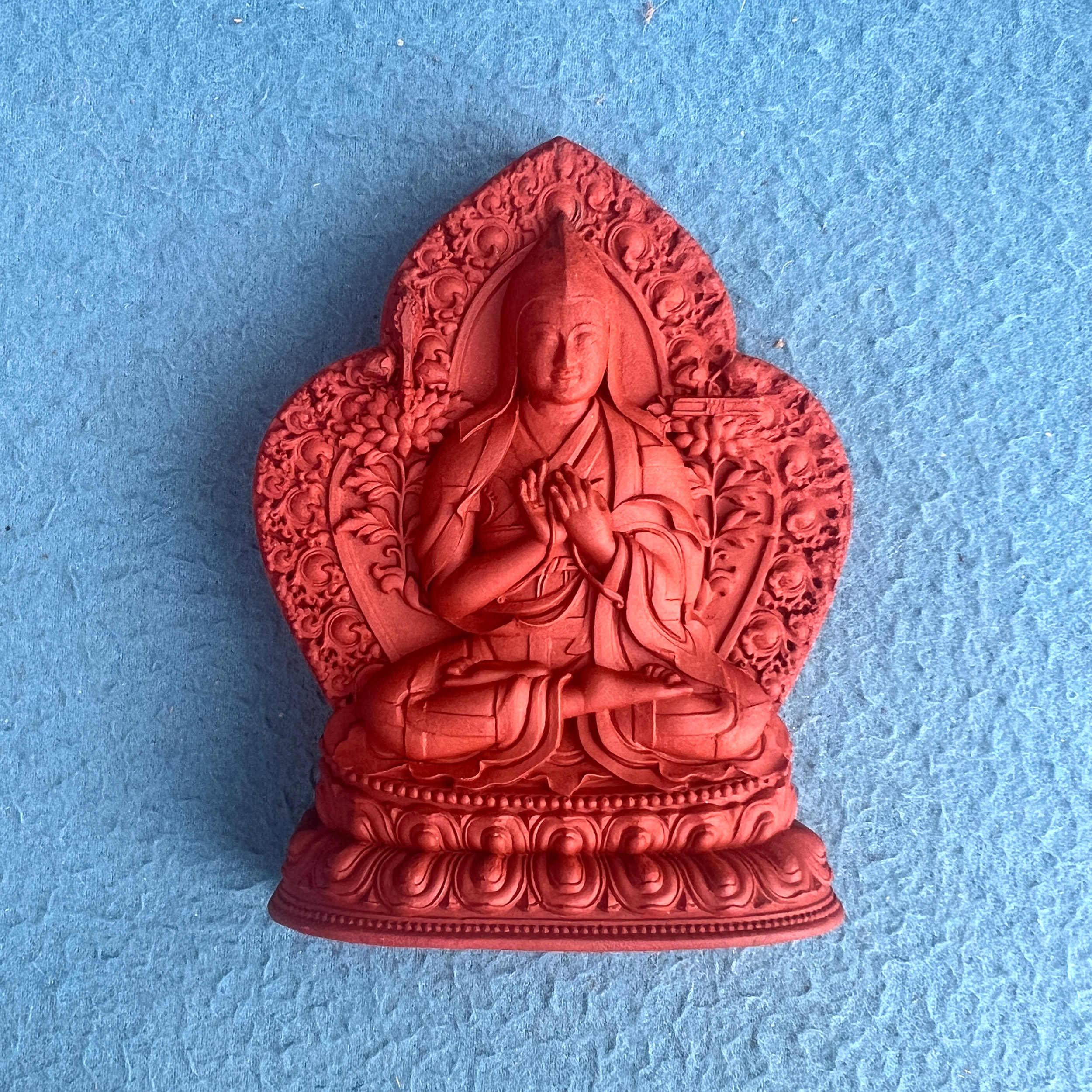 友人寄売 銅製 宗喀巴大師像 仏像 密宗密教 供養品 稀少 館蔵品  友人寄売 銅製 宗喀巴大師像 仏像 密宗密教 供養品 稀少 館