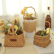 Hand-woven pastoral style flower basket gardening storage basket portable flower basket rattan floral creative gift packaging
