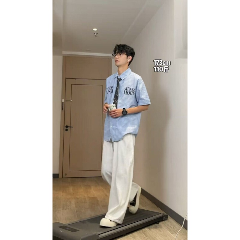 Doraemon Short-Sleeved Striped Shirt for Men, Summer Loose Fit with Tie, American Style Trendy Brand with a High-End Feel Doraemon Short-Sleeved Striped Shirt for Men, Summer Loose Fit with Tie, American Style Trendy Brand with a High-End Feel