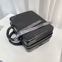 Модные модели/уважительный черный