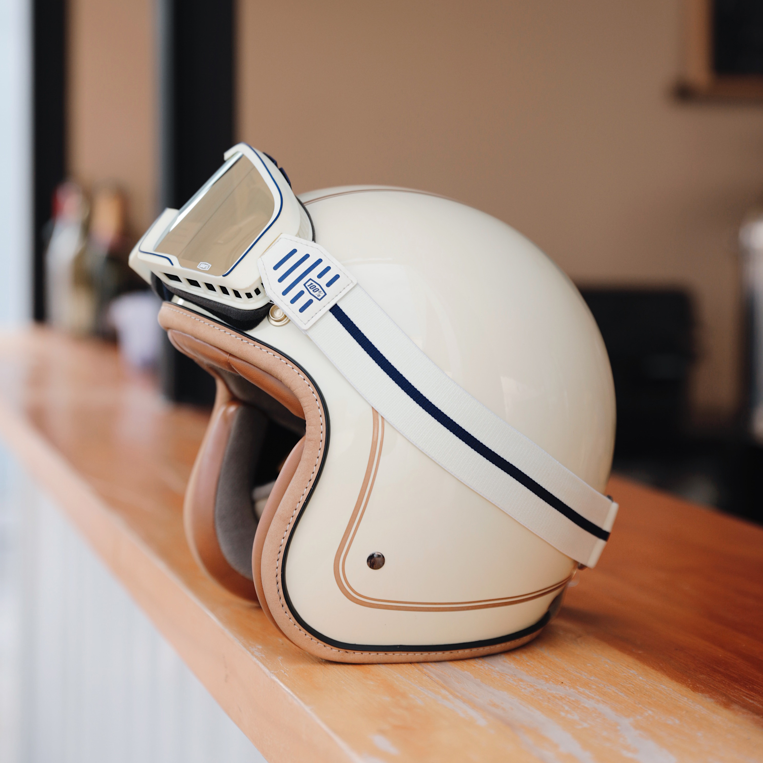 Taiwan penguin seabird retro motorcycle 3 4 helmet half helmet helmet vespa men and women Heygo black dog