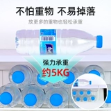 Под столами, студенты подвесной корзины живут в школьной спальне