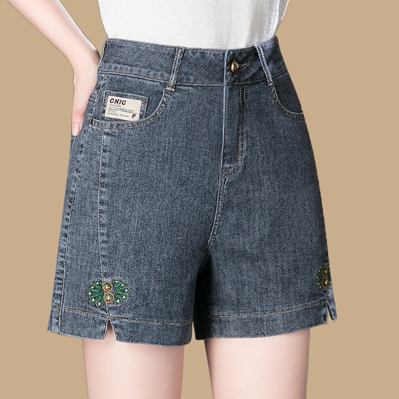 Smoke Gray Denim Shorts for Women, Summer Thin Style, 2026 New High-Waisted Slimming A-Line 5-Point Mom Casual Pants