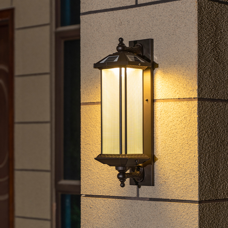 Outdoor waterproof solar wall light outdoor garden villa hotel European landscape wall light balcony door lighting