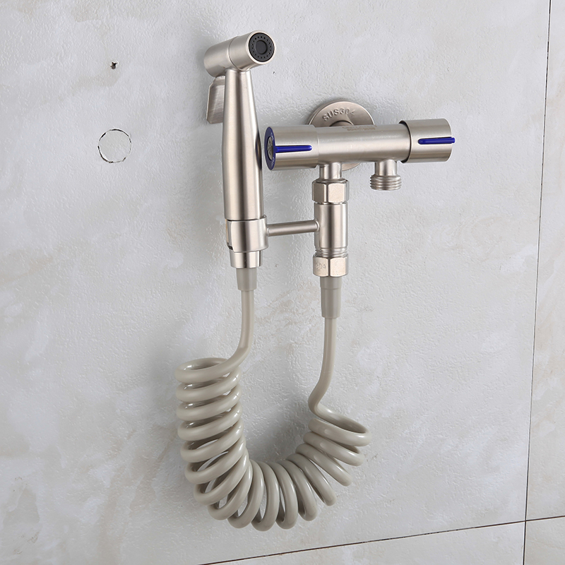One-in-two-out triangular valve make-up room 304 stainless steel toilet partner with flush-cleaner spray gun water distributor tee