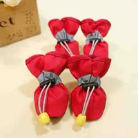 Красный, мягкая подошва