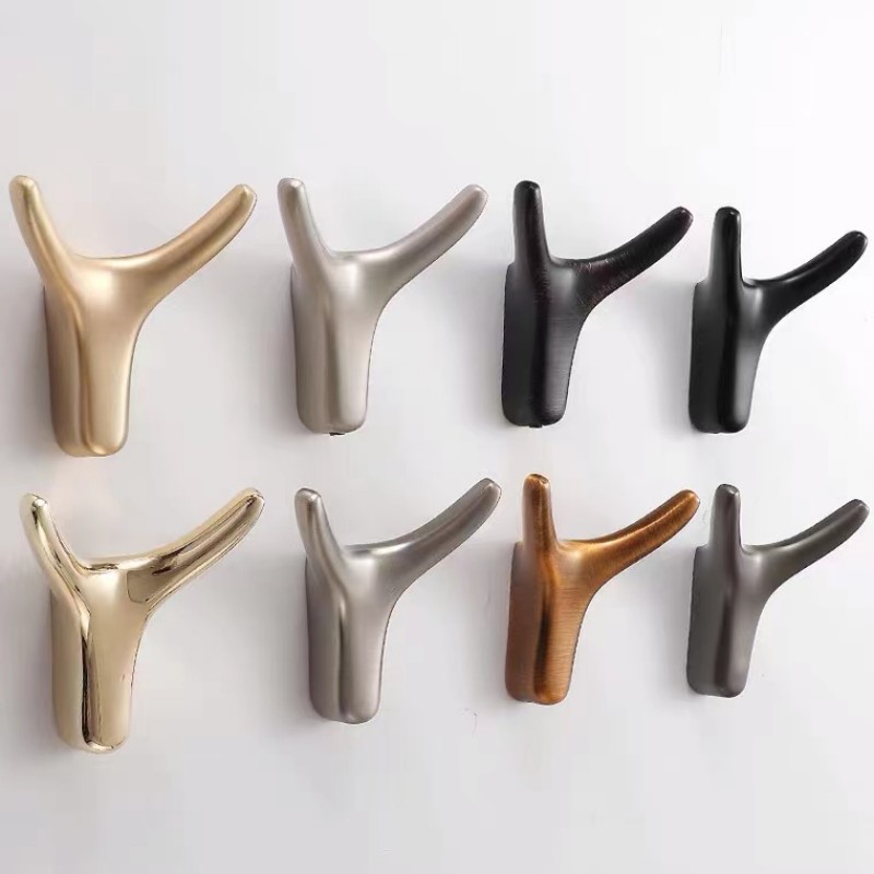 Modern minimalist black clothes hook Nordic horn clothes bathroom cabinet door wardrobe wall hanging cloakroom golden hook