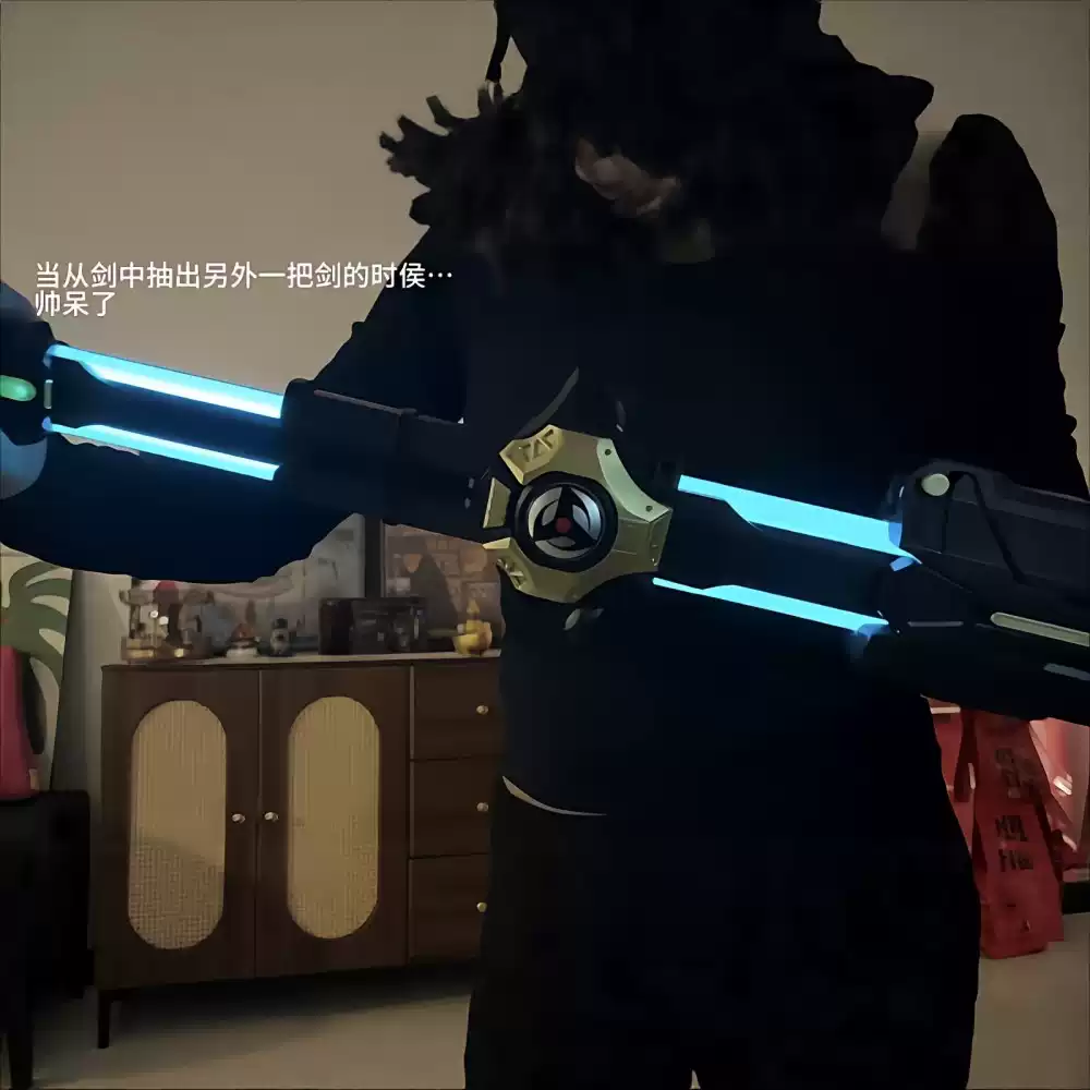 火石劍中劍雙劍合併火花冒火雙刃劍可變行激光劍發光玩具新年禮物