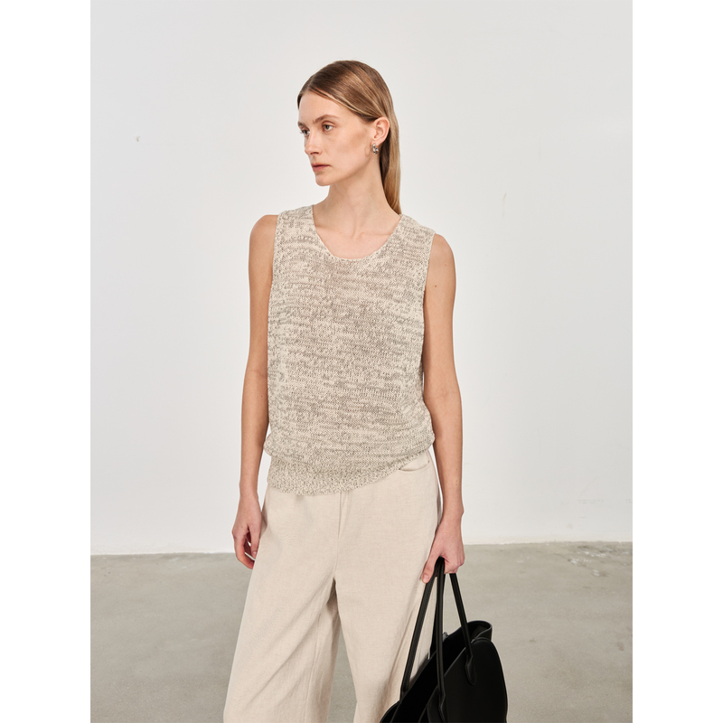 Linaura Two-Tone Yarn Coarse Floral Gradient Texture Knit Vest Round Neck Sleeveless Relaxed Fit Top Linaura Two-Tone Yarn Coarse Floral Gradient Texture Knit Vest Round Neck Sleeveless Relaxed Fit Top