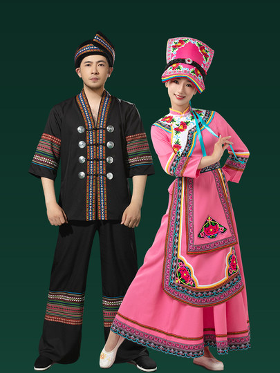 Qiang-Kostüme, Tanzperformance-Kostüme für Erwachsene für Männer und Frauen, lange Röcke der ethnischen Minderheit Sichuan, Kunsttest-Foto-Performance-Kostümsets