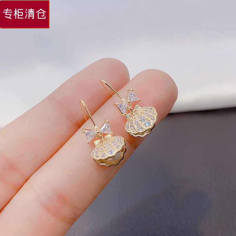 Outlets Clear Cabinet to pick up 18K gold micro - mounted with drill shell earring outlets female accessories