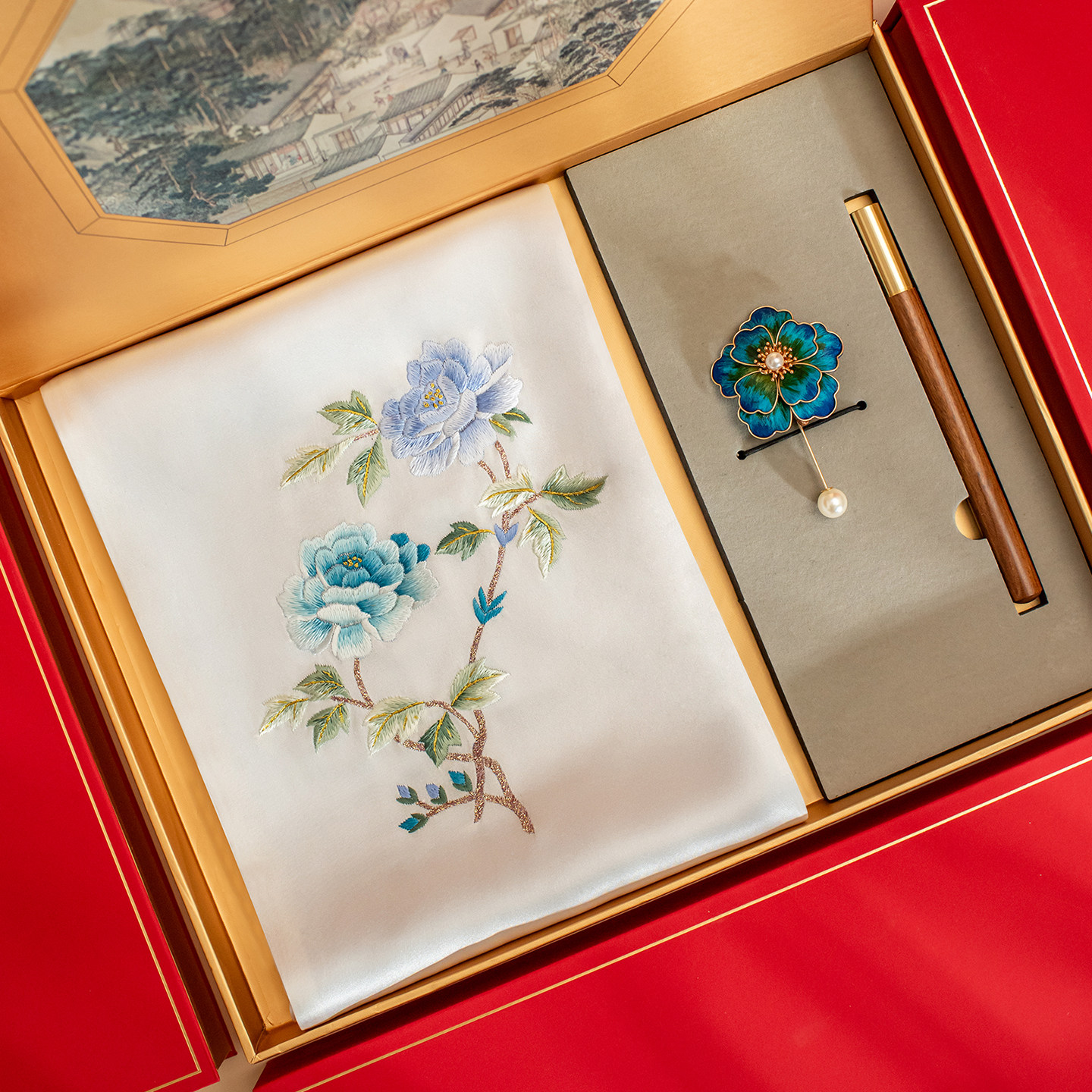 Suzhou embroidery silk scarf gift box, embroidered gift box for elders, gift box for foreigners, business souvenir, silk scarf, unique souvenir.