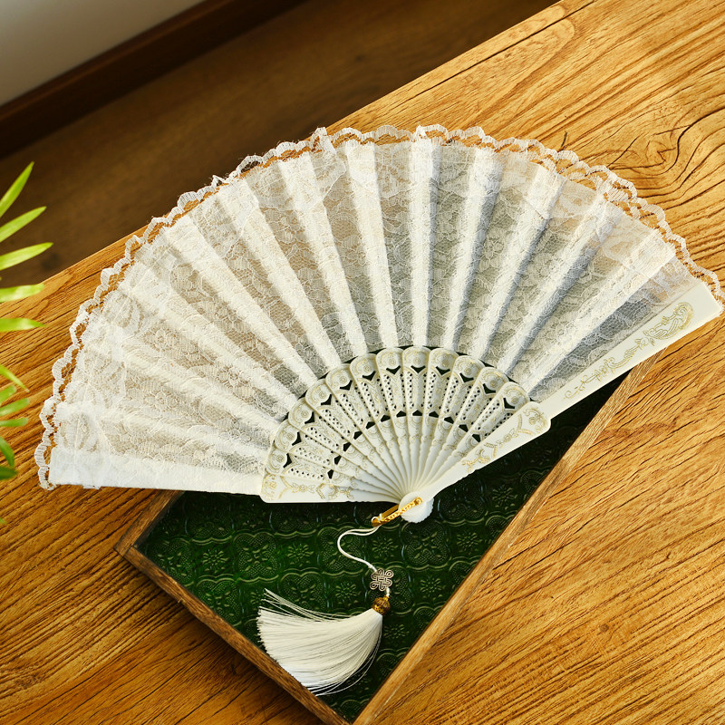 Double lace folding fan women's cheongsam sexy dance fan Republic of China style Hanfu catwalk ancient style Chinese style retro