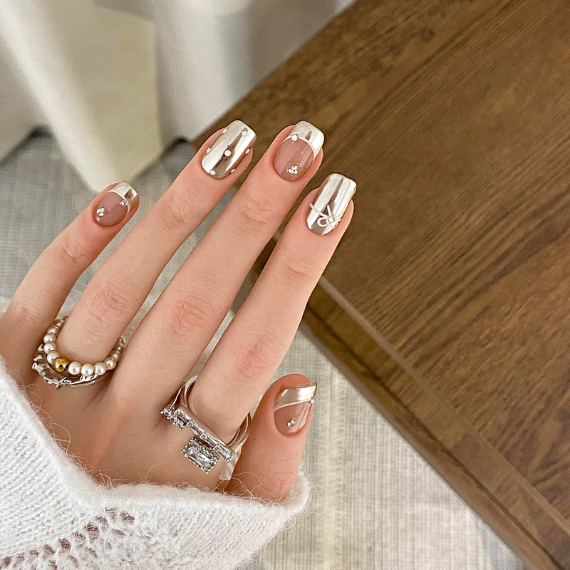 Korean-Style Silver Mountain Spring Mirror Magic Mirror Powder Handmade Wearable Nails with Bowknot Gift Nail Art Internet Celebrity Hot-Selling Nails