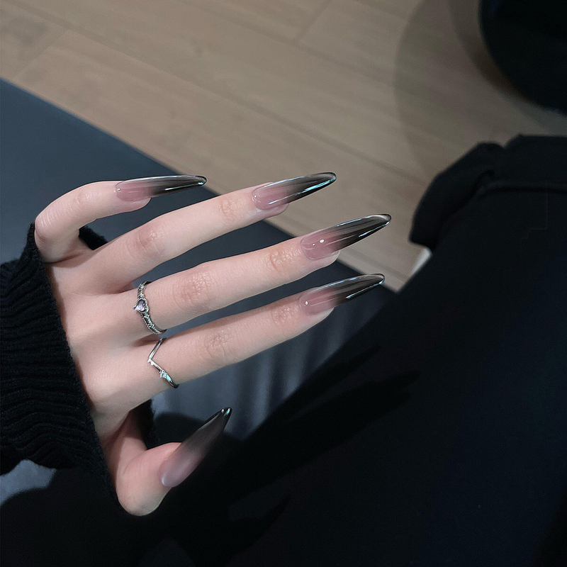 Hot Girl's High-End Black Gradient Side-Lit Cat-Eye Pure Handmade Ultra-Long Wearable Nails with a Fashionable Design That Enhances Complexion Hot Girl's High-End Black Gradient Side-Lit Cat-Eye Pure Handmade Ultra-Long Wearable Nails with a Fashionable Design That Enhances Complexion