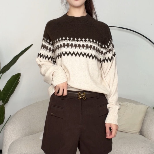"古" Winter 71318 Sheep Wool + Yak down + Yak Hair Sweater, Non-Returnable "古" Winter 71318 Sheep Wool + Yak down + Yak Hair Sweater, Non-Returnable