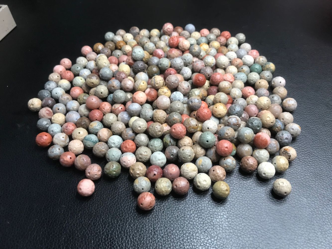 Natural Raw Mine Ara Good Color Jade Agate Jade Agate Meteorite Frosted Loose Beads Diy Handmade Rings Lovers Birthday Little Gifts