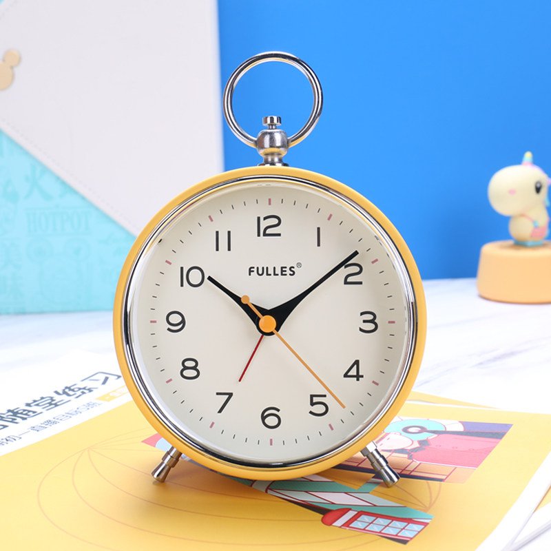 Frosted silent alarm clock light luxury 2021 new student singing bedroom clock tabletop clock with children boys and girls