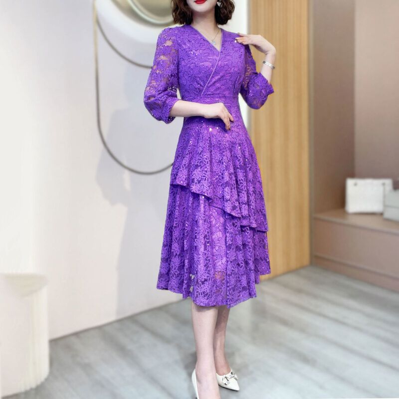 2026 New Summer Lace Dress for Women, Elegant and Slim-Fitting, French-Style Sequined V-Neck Mesh Mid-Length Dress 2026 New Summer Lace Dress for Women, Elegant and Slim-Fitting, French-Style Sequined V-Neck Mesh Mid-Length Dress