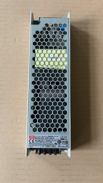 Taiwan MEAN WELL UHP-350-5 switching power supply 5V60A 99% new guaranteed genuine