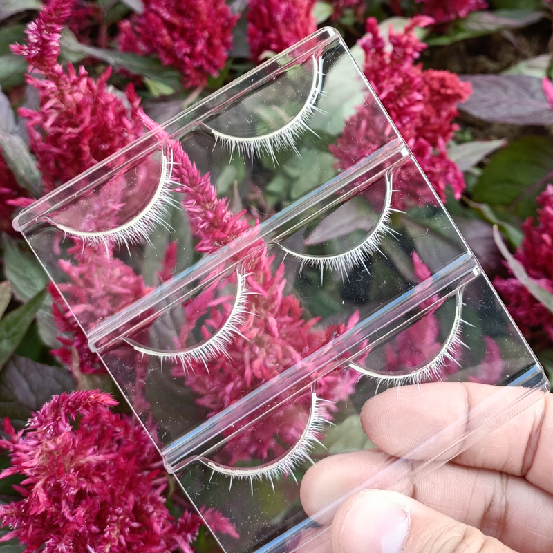 Three pairs of white false eyelashes natural simulation cross short personalized dance party COS Comic Exhibition Elf Gem Kingdom